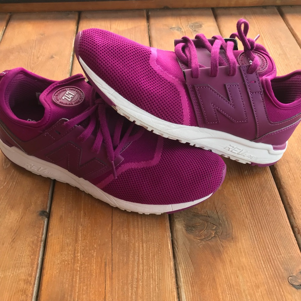 New Balance 247s